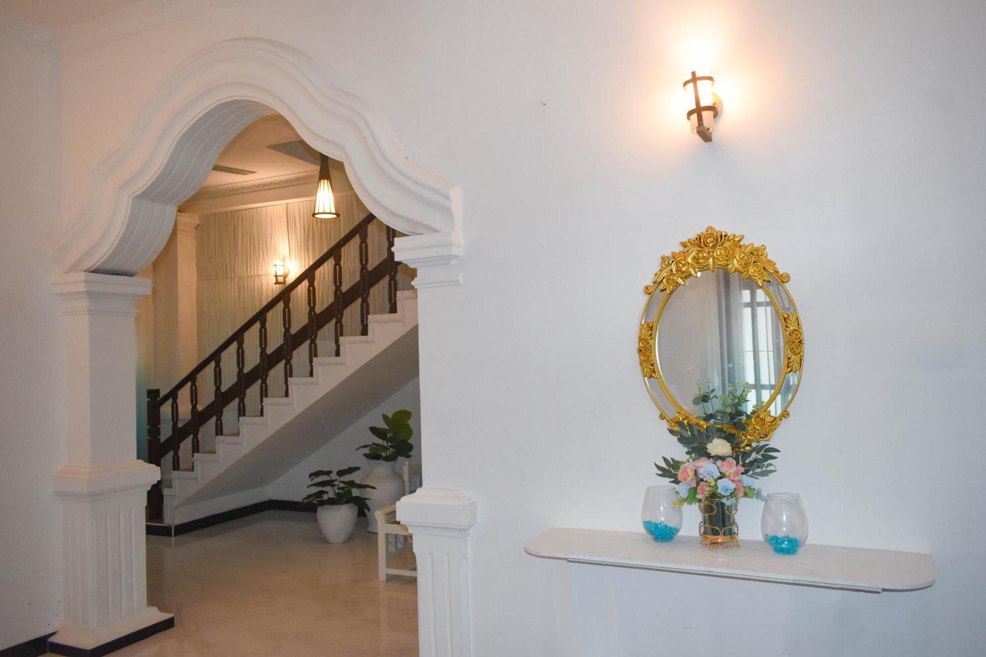 Bhashiz Villa Negombo Buitenkant foto