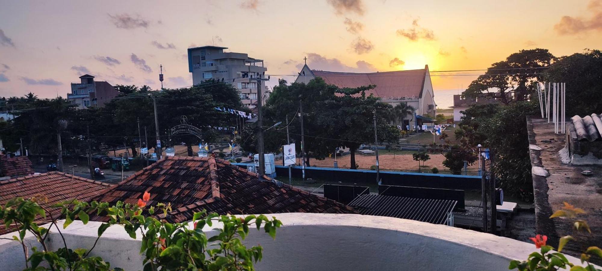 Bhashiz Villa Negombo Buitenkant foto